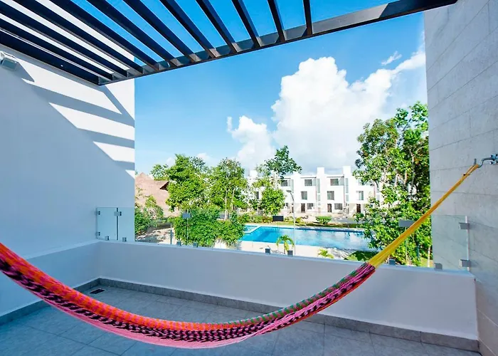 Charming & Comfortable House, 15 Min To Downtown Holiday home Playa del Carmen