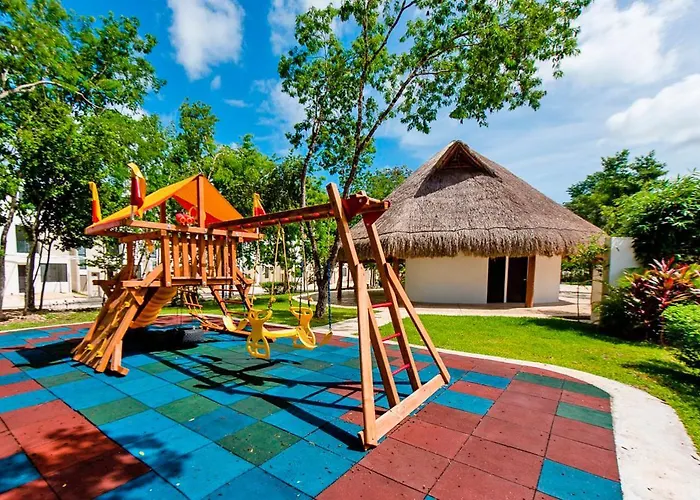 Holiday home Charming & Comfortable House, 15 Min To Downtown *