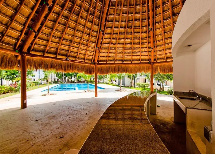 Charming & Comfortable House, 15 Min To Downtown Playa del Carmen